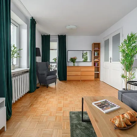 Charming For 6 Lejlighed Warszawa