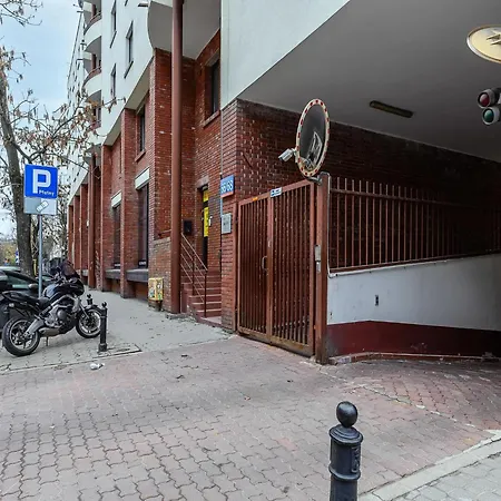 Lejlighed Charming For 6 Warszawa